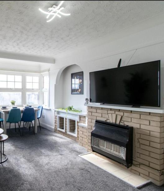 Open Mind Property - Southsea With Free Parking Portsmouth Exterior foto